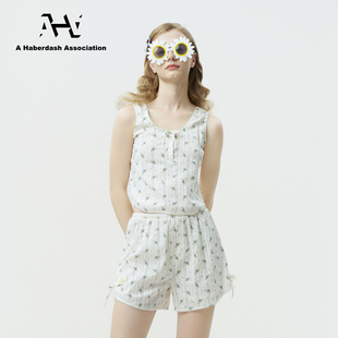 甜美小碎花印花休闲背心短裤 AHA爱侈艾· 赵露思徐艺洋薛凯琪