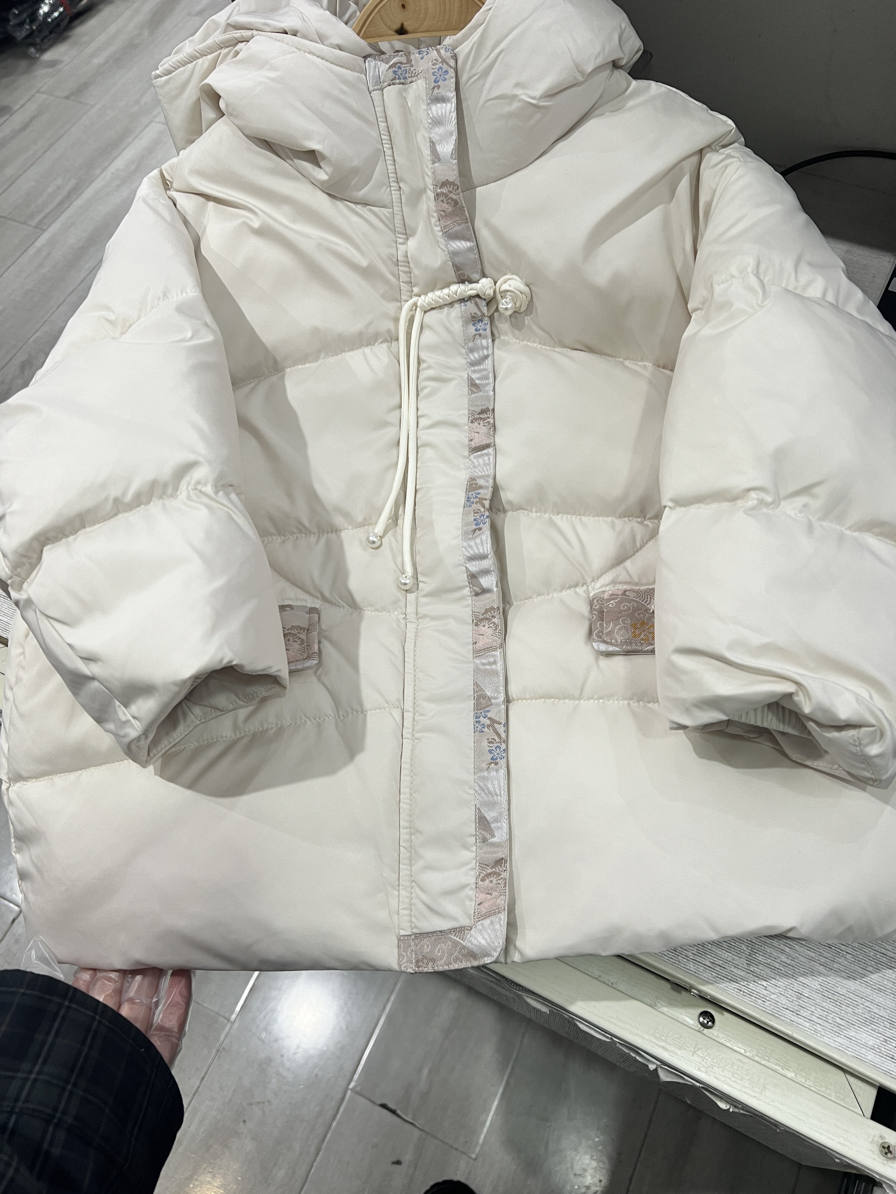七克L品牌羽绒服2025新品女羽绒服
