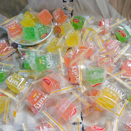 甜格格水果味软糖方形多口味年货春节婚庆喜糖零食小吃聚会分享