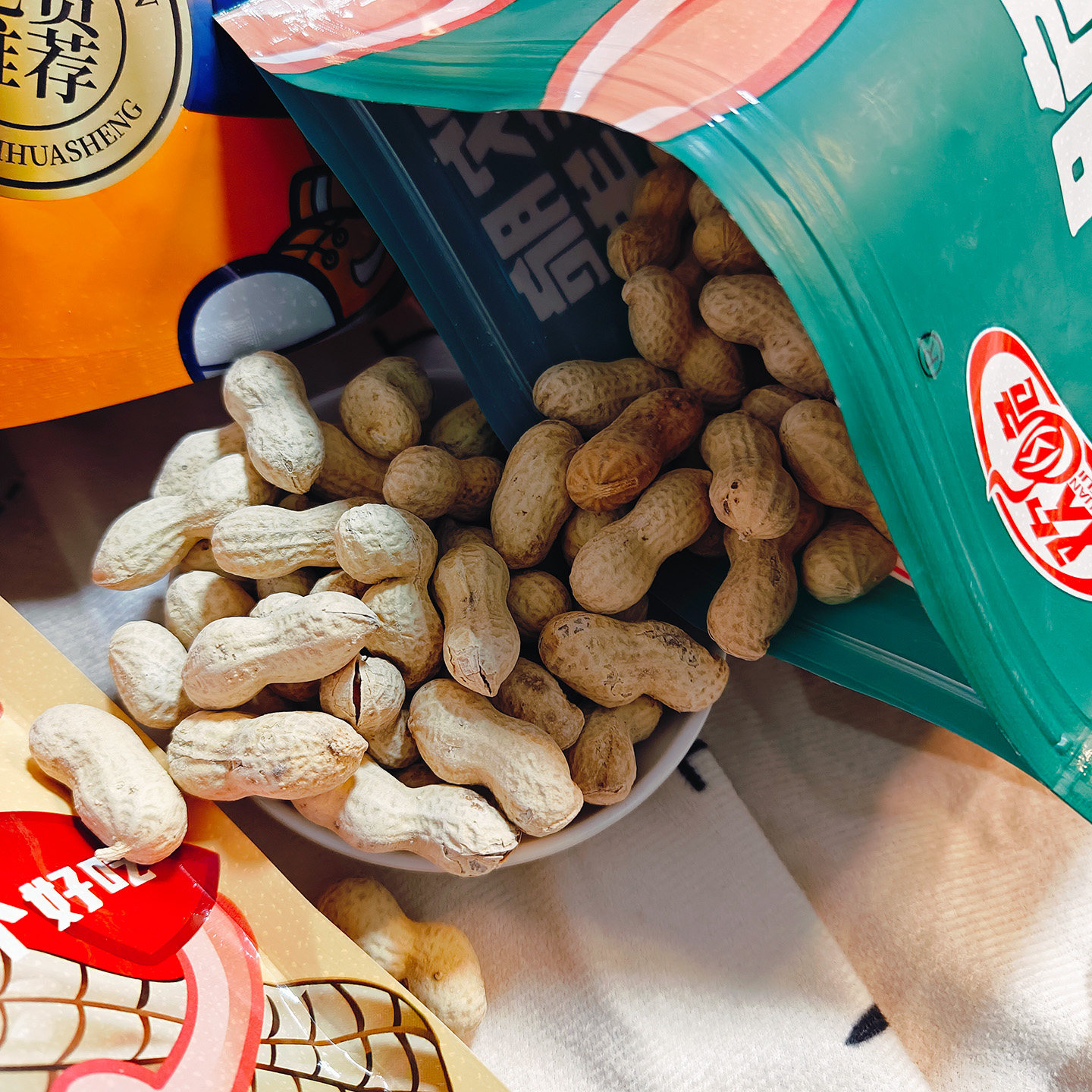 欢脆花生带壳蒜香味五香味山核桃味400g袋装年货解馋下酒聚会分享