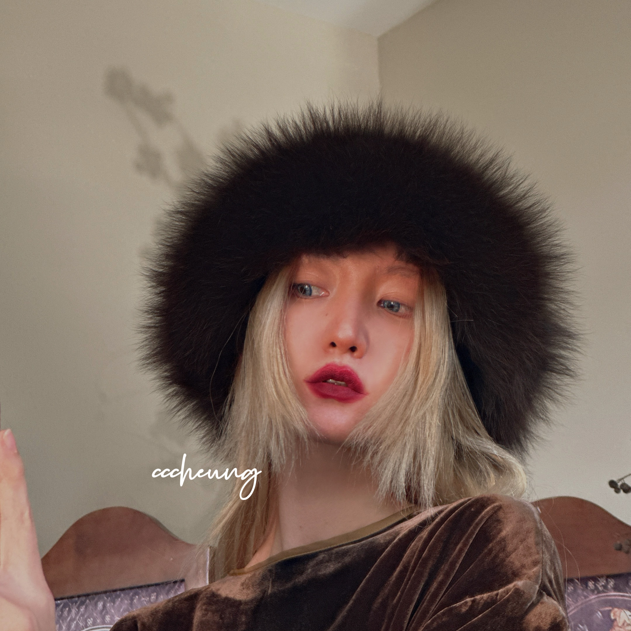 东欧复古气质保暖水貂毛帽子