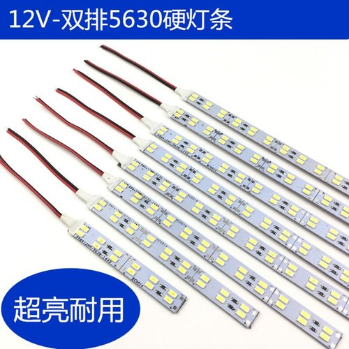 照明安装后备箱夜间双排面包车