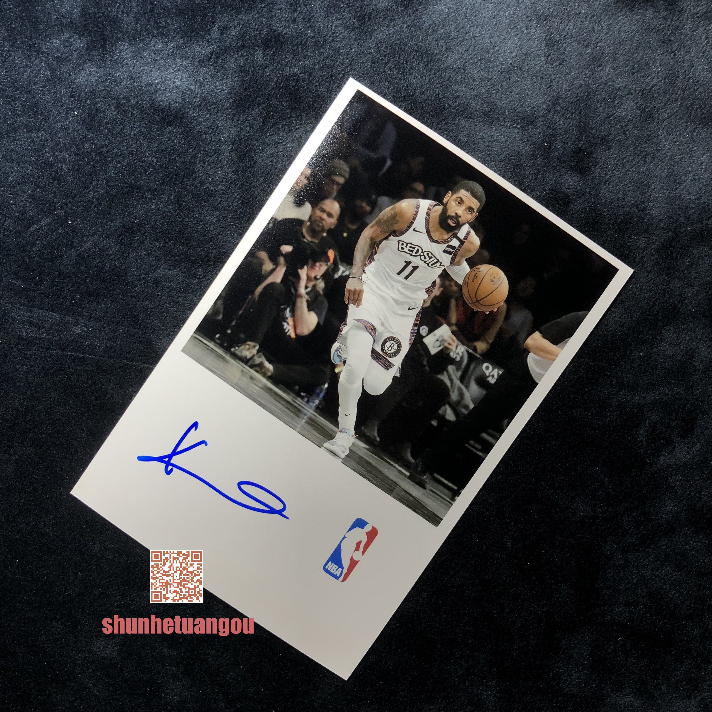 凯里欧文（Kyrie Irving）亲笔签名照片