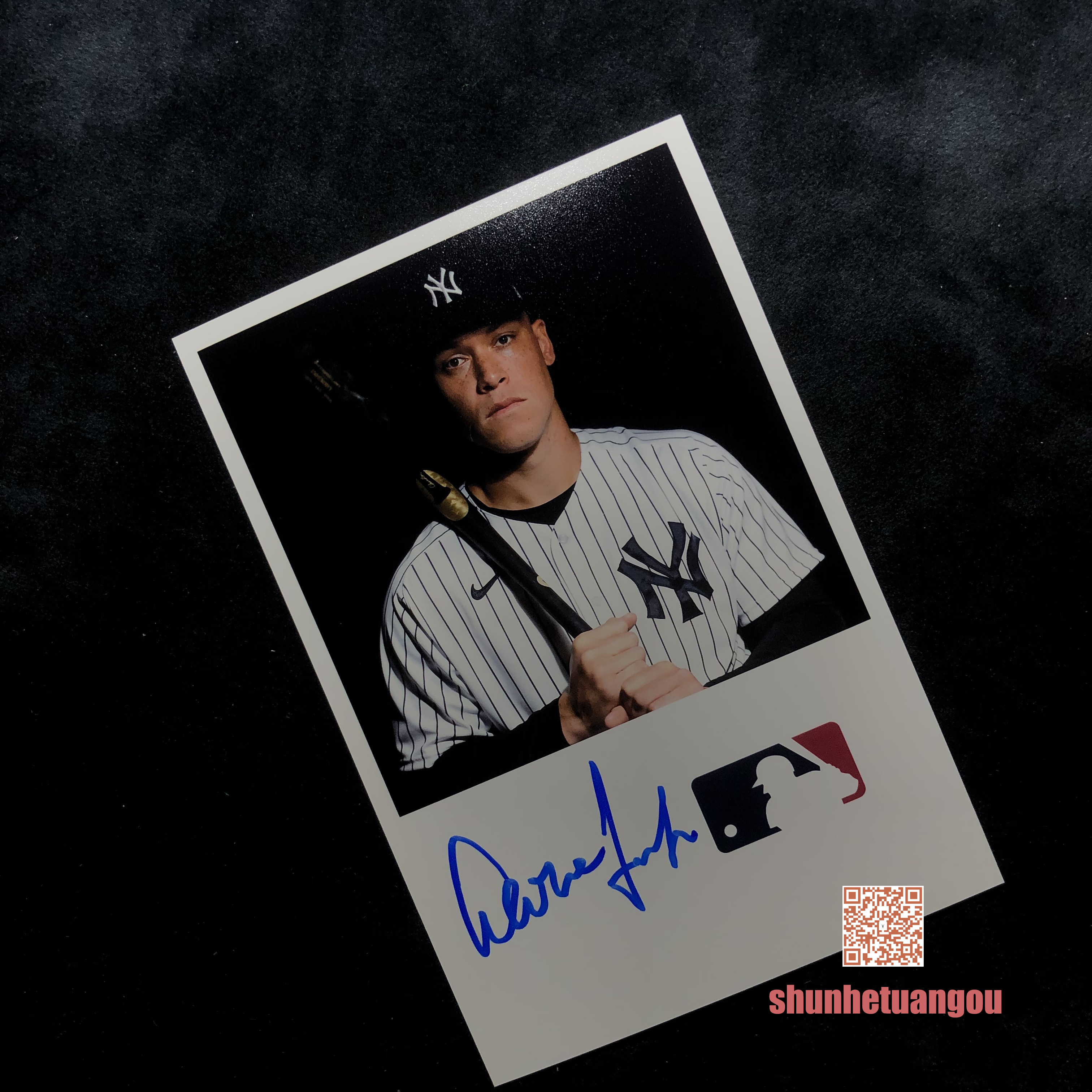 阿隆贾奇Aaron Judge亲笔签名照片