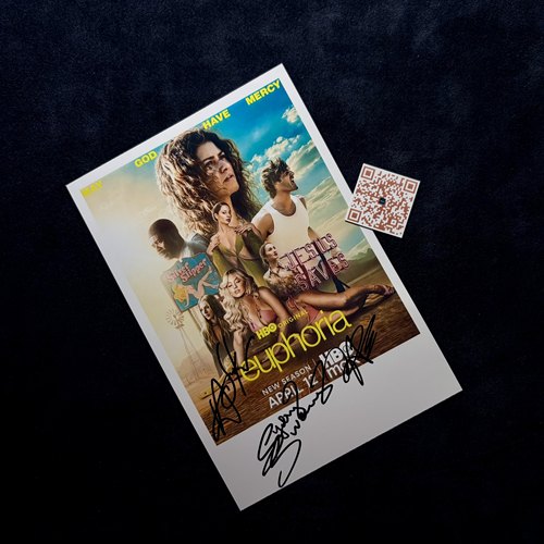 Euphoria Sydney Sweeney Hunter Schafer Zendaya Coleman亲签照