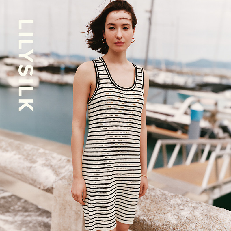 宽松U领吊带裙莉莉秀客夏新裙子女钩织肌理通勤时尚穿搭LILYSILK