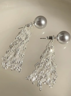 vogueess高智感烟灰珍珠流苏链条耳钉小众冷淡风复古显脸瘦耳饰环