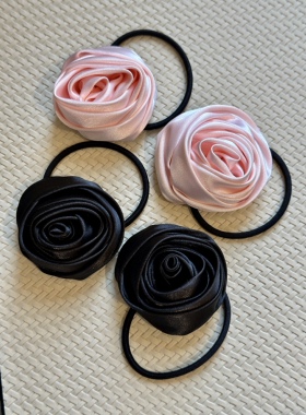 vogueess春夏新款立体玫瑰花发绳圈马尾头饰少女感温柔优雅风气质