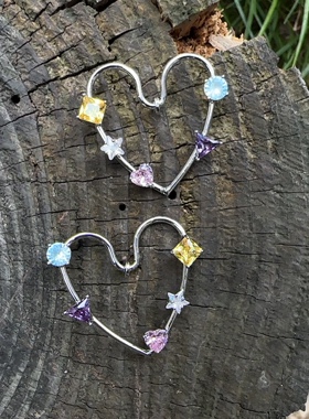 vogueess爱心造型春季新款耳环五色彩锆显肤色耳钉925银针镂空感