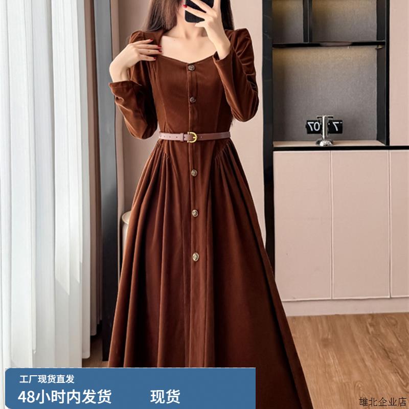 今年流行穿搭法式覆古灯芯绒连衣裙女秋冬高级感配大衣巨好看长裙