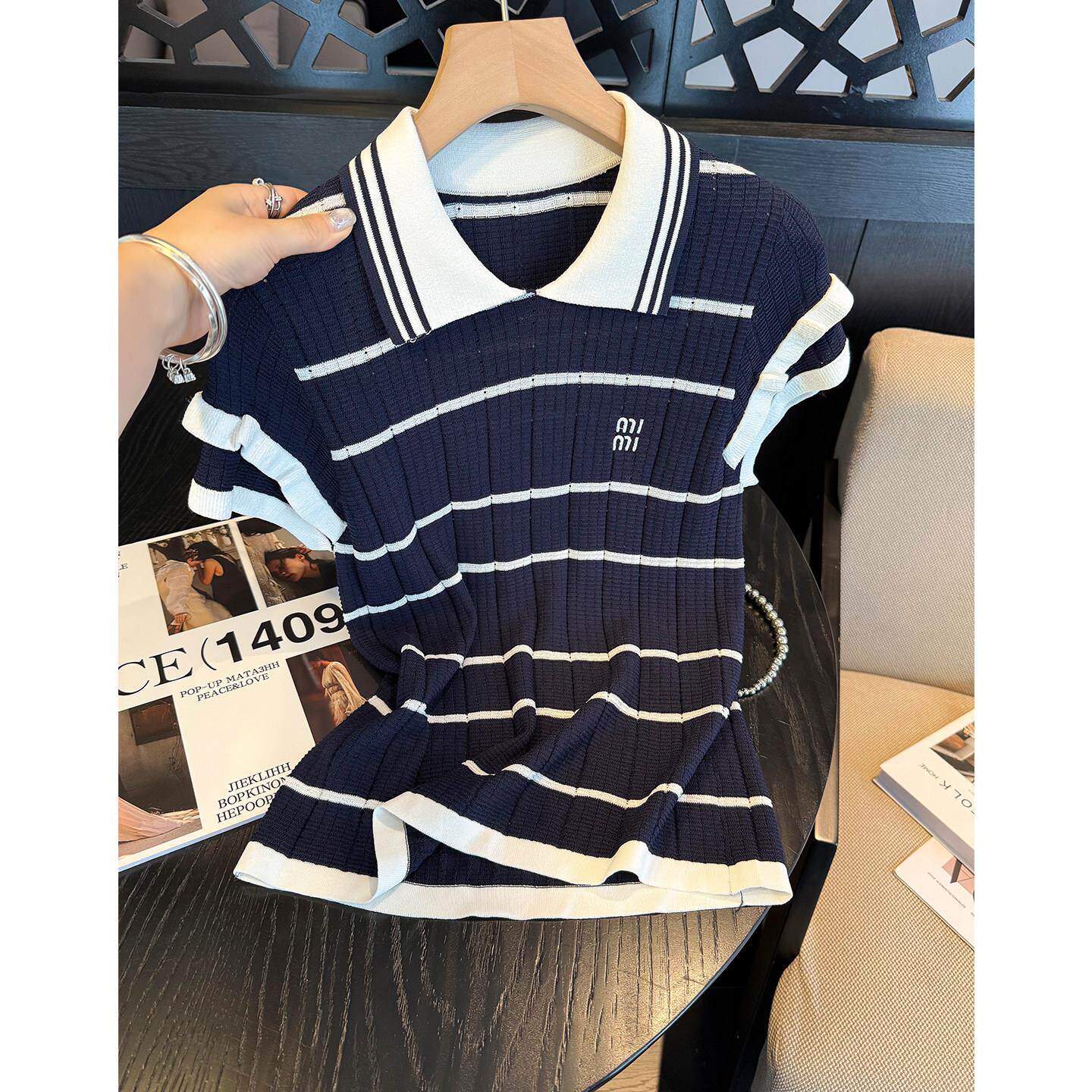 2025夏季新款设计感字母刺绣双层袖口条纹翻领短袖修身针织上衣女
