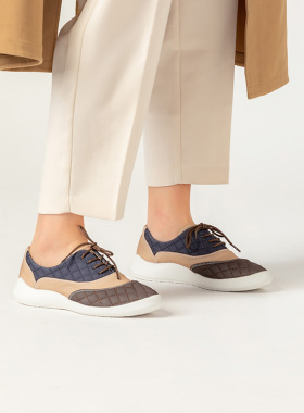 ILR因爱乐诗超轻复古休闲鞋女平底杏头时尚透气舒适软底系带女鞋