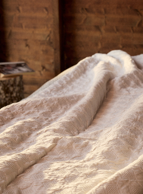 Lexington棉白色波纹提花床盖纯棉蓝色波纹提花床罩家用防尘床单