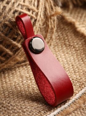 真皮汽车钥匙扣头层牛皮高档创意挂件简约跨境热销汽车用品批发