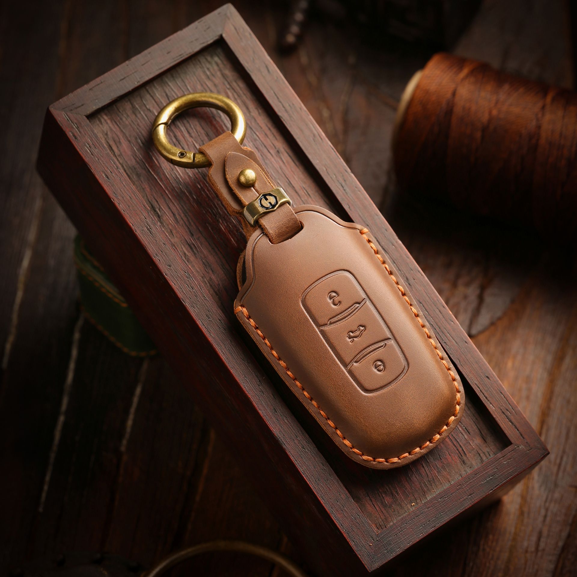 新品复古钥匙套适用于老款吉利汽车真牛皮纯手工钥匙保护包壳扣