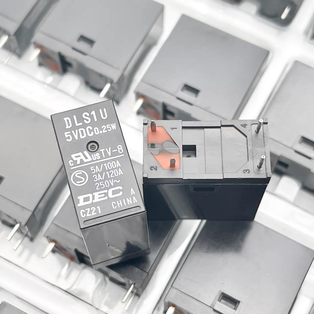 包邮全新原装DLS1U 5VDC 0.15W 现货4脚功放音响音箱DEC继电器4脚