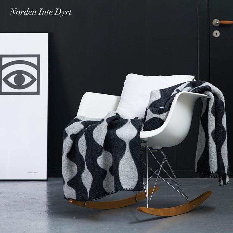 瑞典进口Klippan玛格丽特黑白森林户外纯羊毛毯秋冬沙发毯北欧