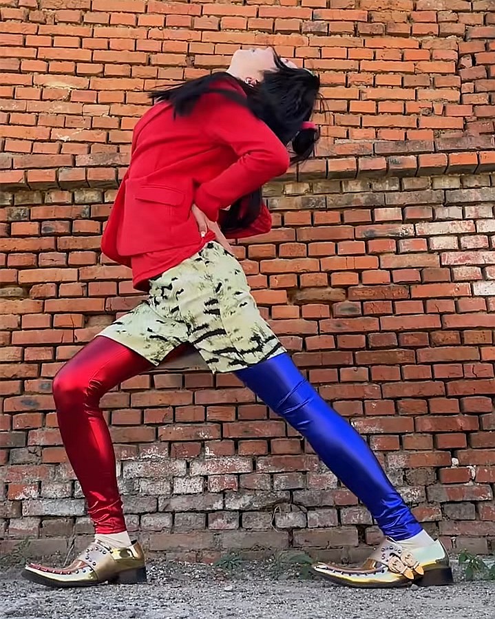 蓝色妖姬皮裤涛哥蜜蜂仙子同款