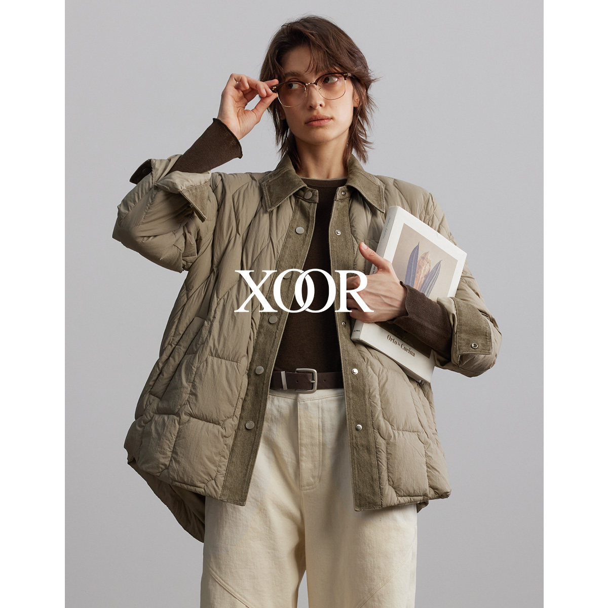 XOOR巴恩风牛仔拼接衬衫式羽绒服2025冬女翻领几何绗缝休闲外套
