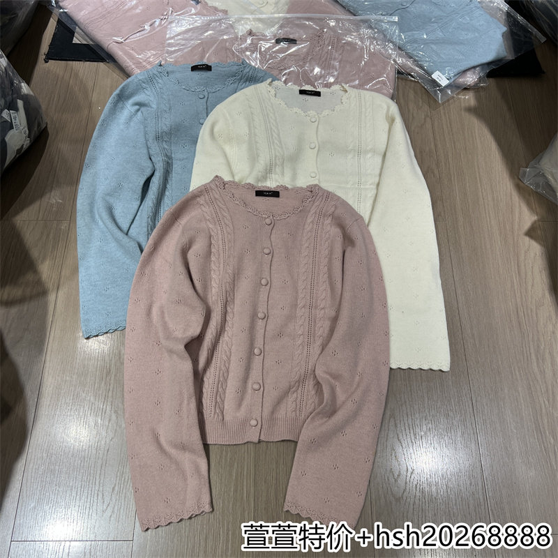 欧洲站2026秋冬新款简约百搭圆领宽松纯色马甲拼色蕾丝波浪边毛衣