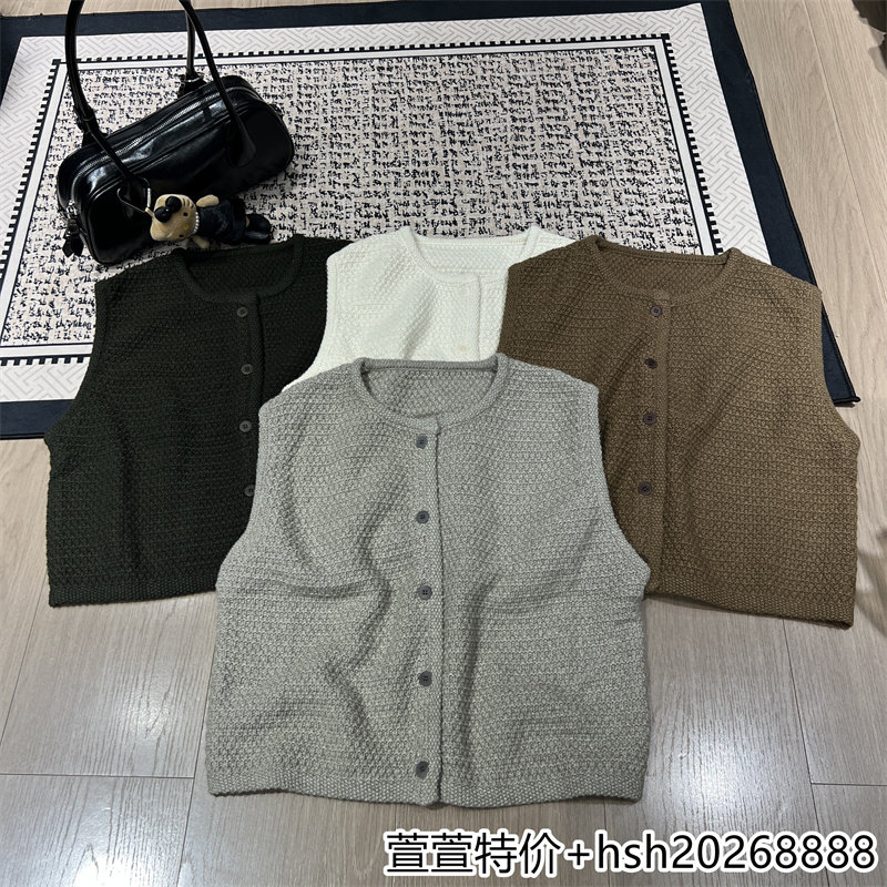 欧洲站2026早秋新款时尚百搭简约圆领纯色无袖柔软针织开衫马甲女