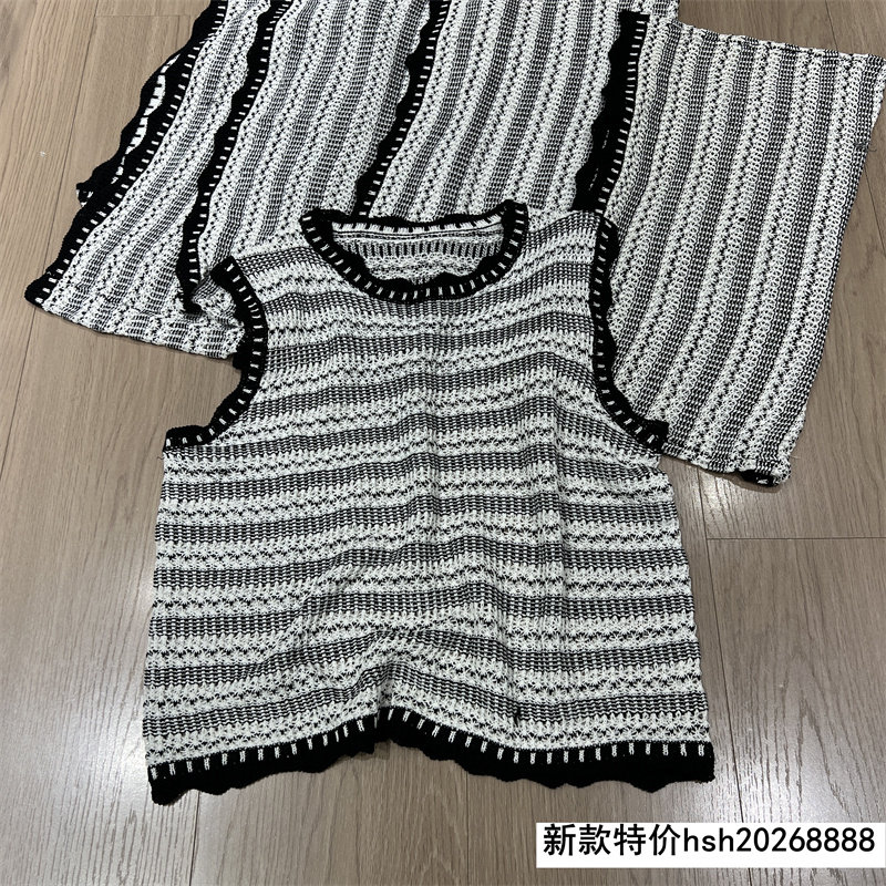 欧洲站2026春季新款韩版撞色条纹圆领针织无袖背心蕾丝边显瘦上衣