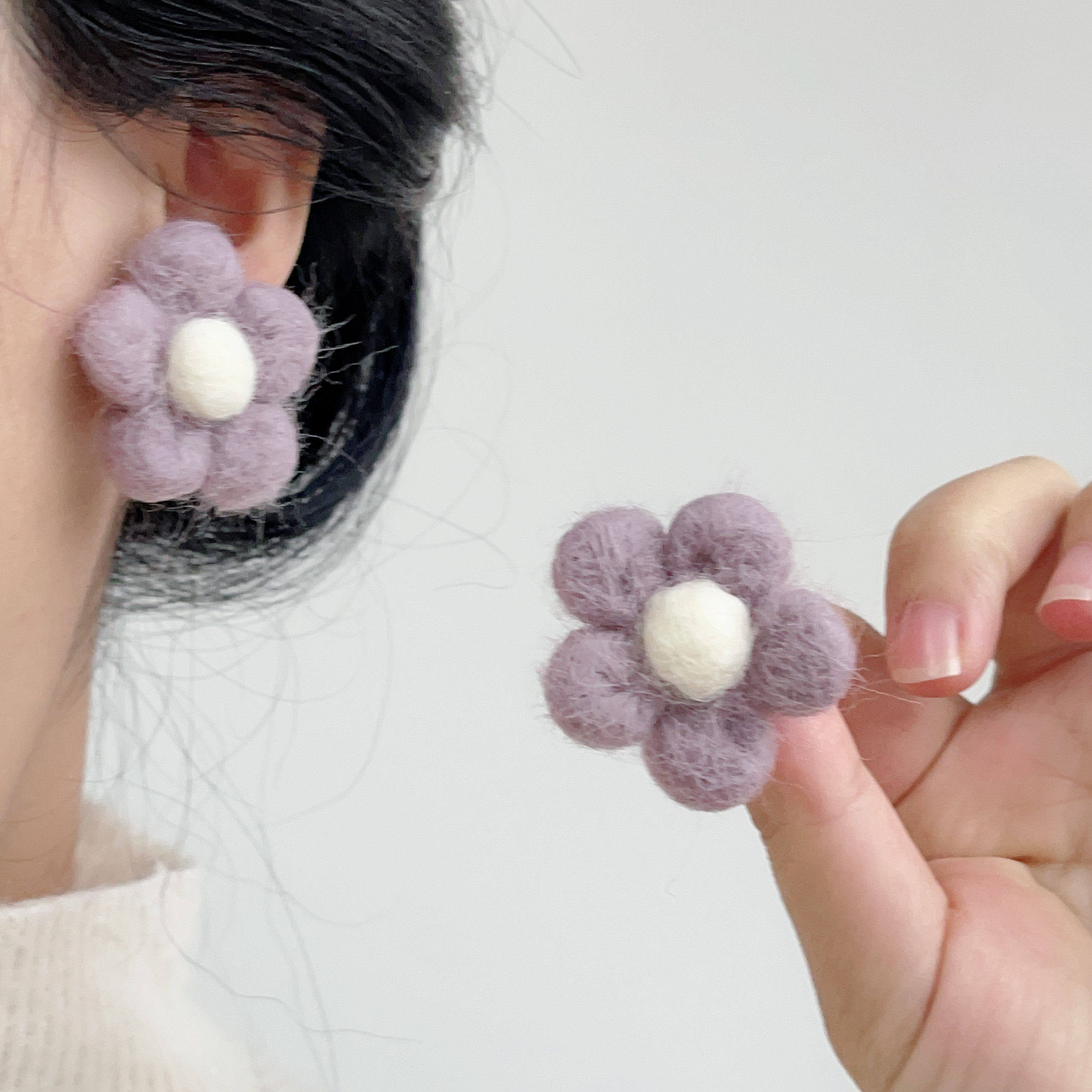 可爱森女系温柔紫羊毛毡甜美花朵耳环女耳饰减龄软妹甜系新款耳钉