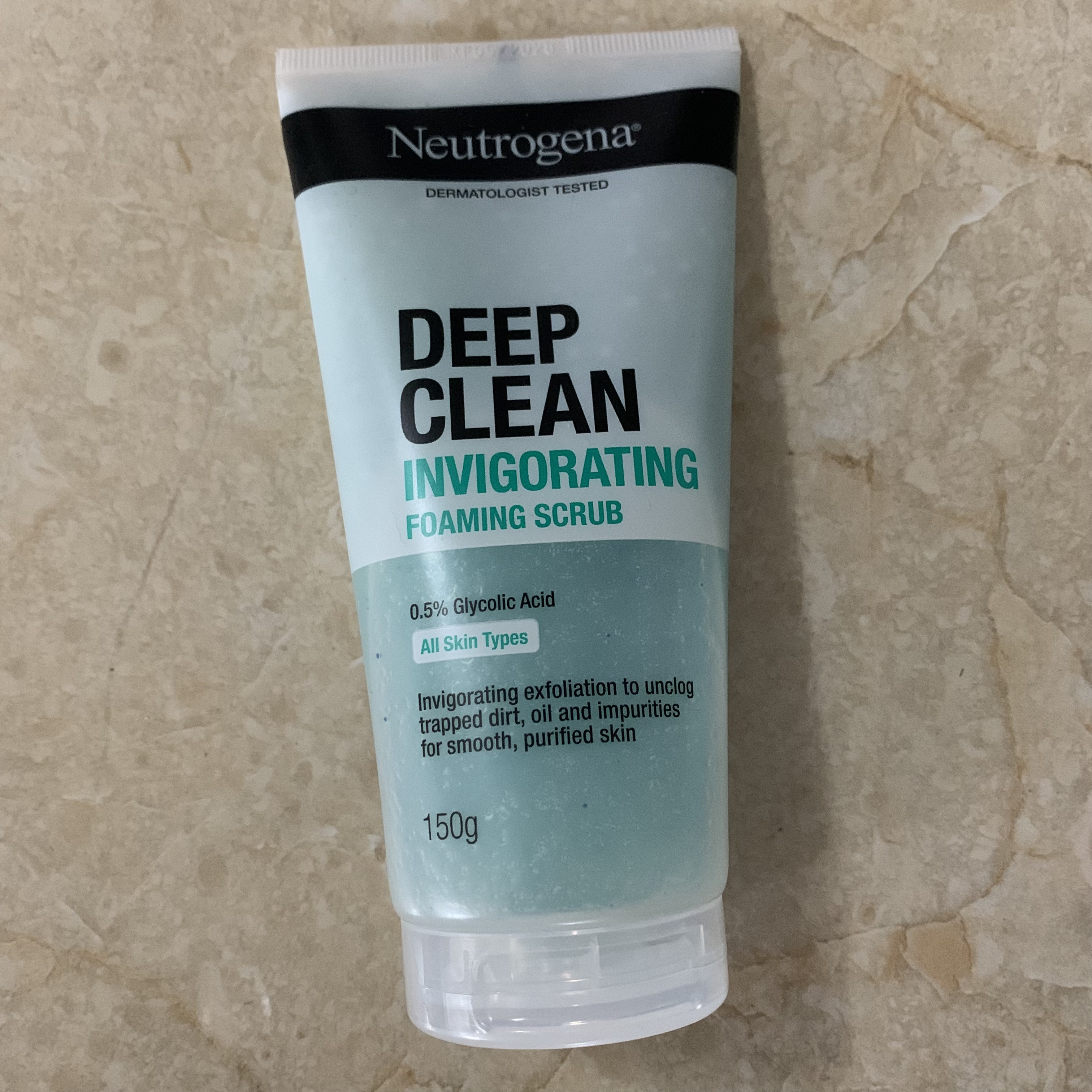 现货澳洲Neutrogena露得清Deep Clean去黑tou磨砂膏 150g