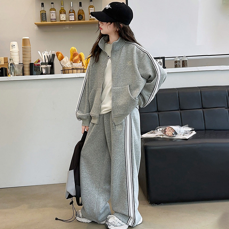 女童春秋运动套装2026新款大童时髦洋气洋气织带休闲装两件套