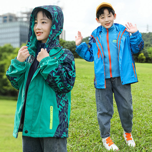 男童冲锋衣秋装外套2026新款洋气中大儿童三合一可拆卸加绒秋冬
