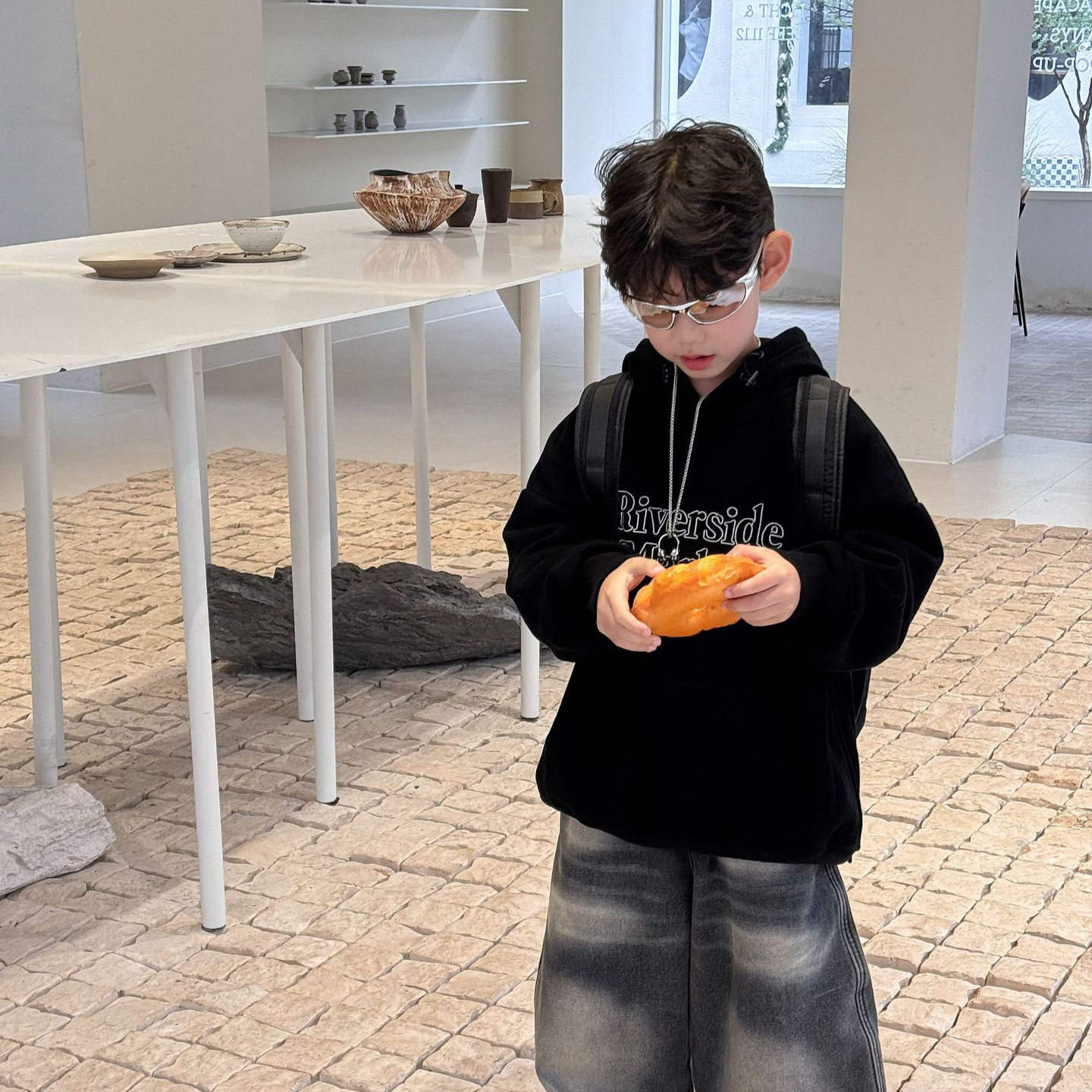 泰如2025冬季新品儿童帅气加厚连帽卫衣男童百搭加绒保暖套头衫潮