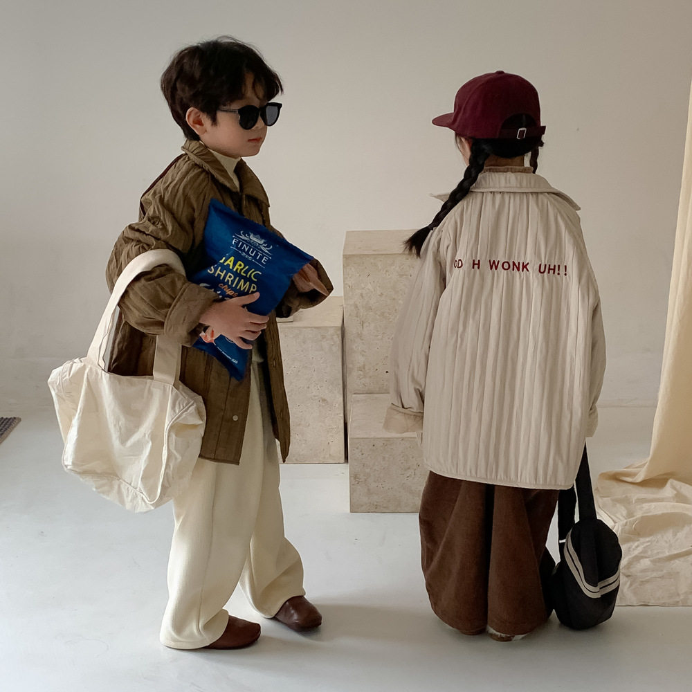 末小蒙童外套2026冬款男女童韩版翻领字母棉衣儿童加厚竖条棉服