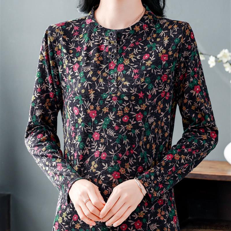 今年流行的爆款女装极简高级感穿搭2025秋冬长袖印花洋气内搭小衫