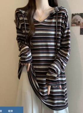 风条纹连帽长袖t恤女士秋