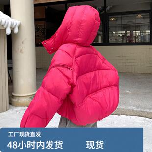玫红色连帽短款羽绒服女冬季超火好看高级小众白鸭绒加厚保暖外套