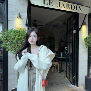 秋冬慵懒风连帽白色毛衣开衫中长款女厚实过膝高级感软糯针织大衣