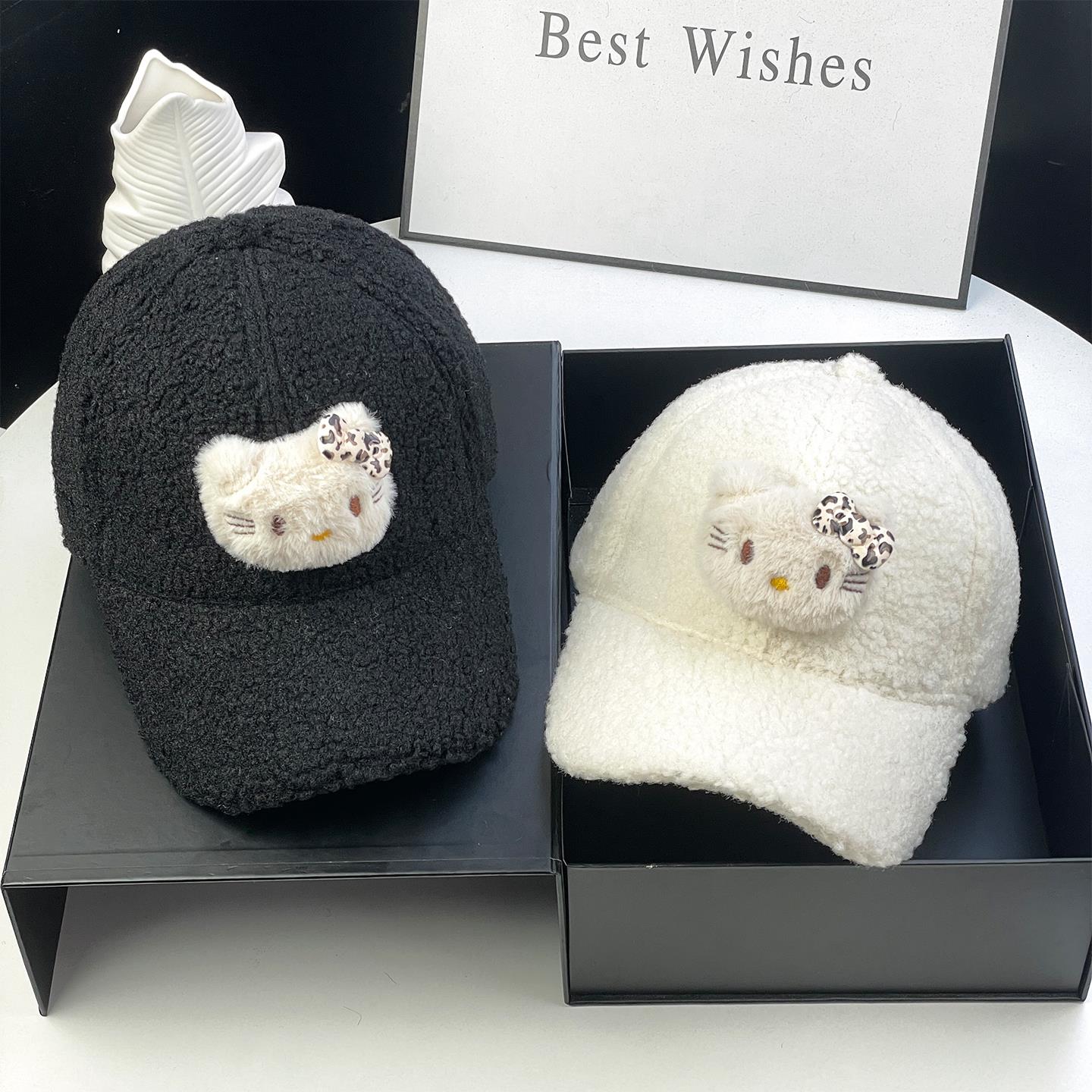 新款可爱蝴蝶结kitty毛绒棒球帽女秋冬季加厚保暖鸭舌帽辣妹帽子