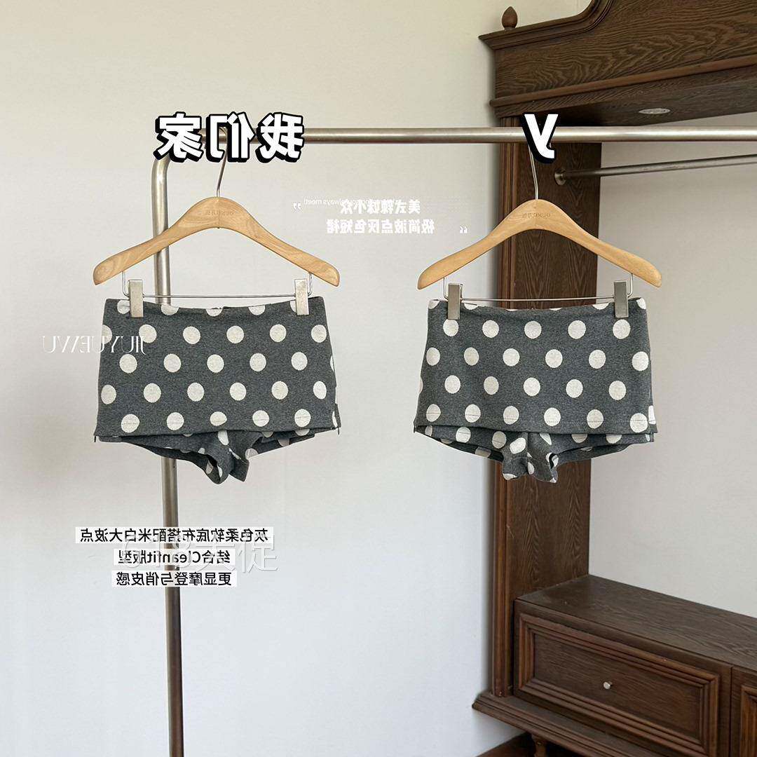 美式辣妹小众极简波点灰色短裙裤子春秋新款复古修身显瘦半身裙女