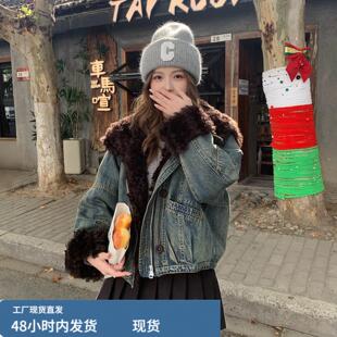 港式复古做旧牛仔毛绒拼接羽绒服女短款2025冬酷飒风洋派保暖外套