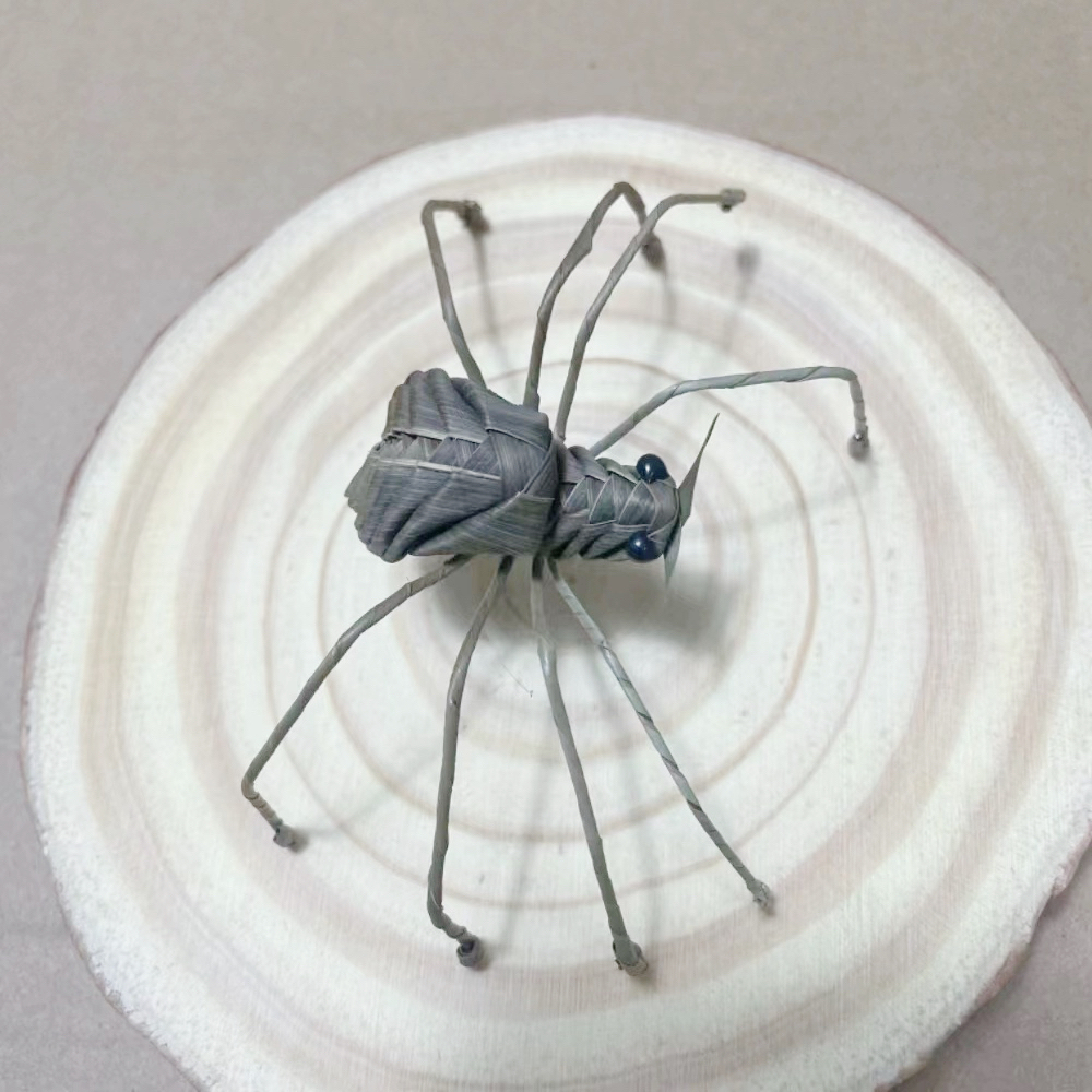 草编动物蜘蛛吓人玩具摄影道具