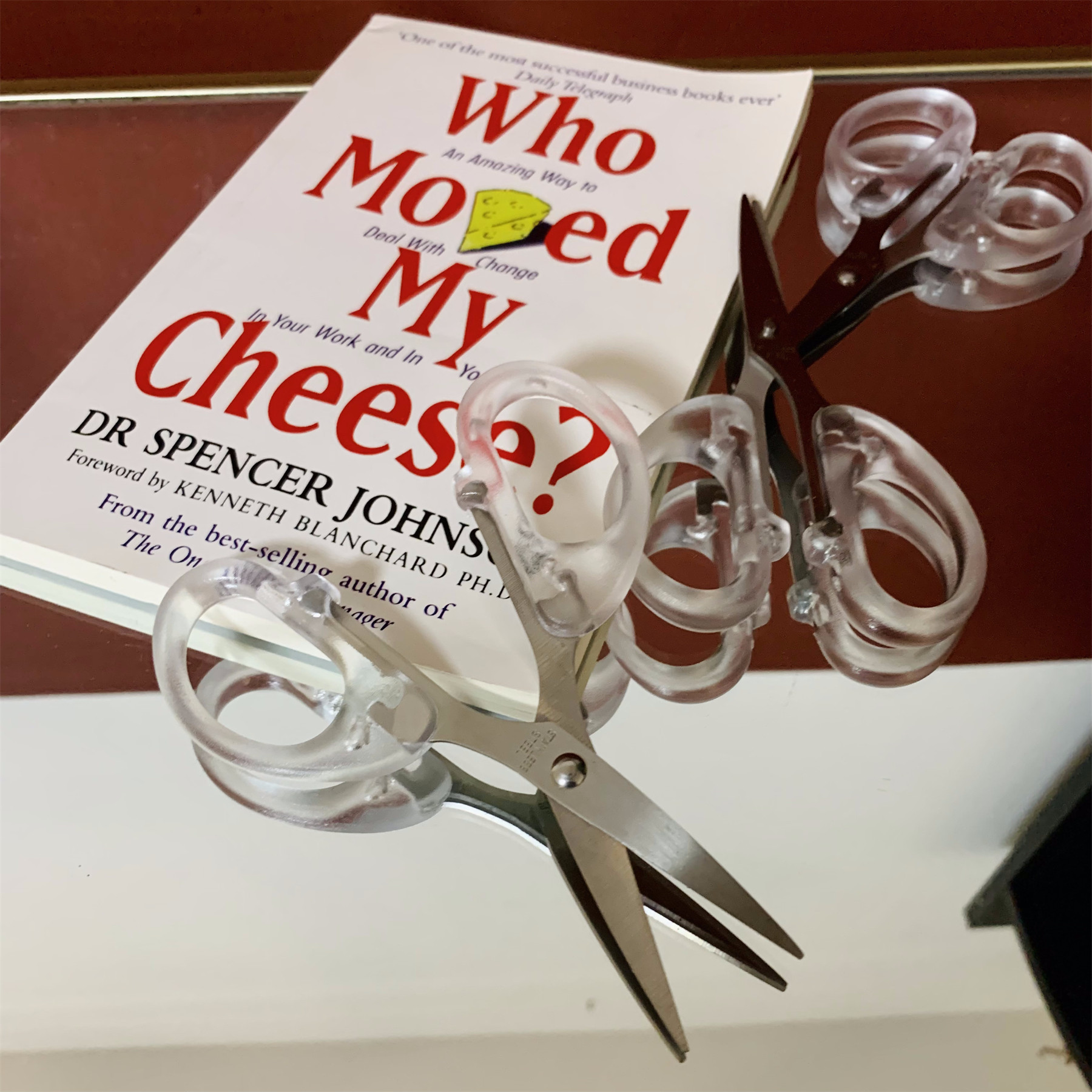 FACAI 일일 잡화 20위안 이상 무료 배송 투명 소형 가위 휴대용 분해 특급 소형 가위 다기능 가위