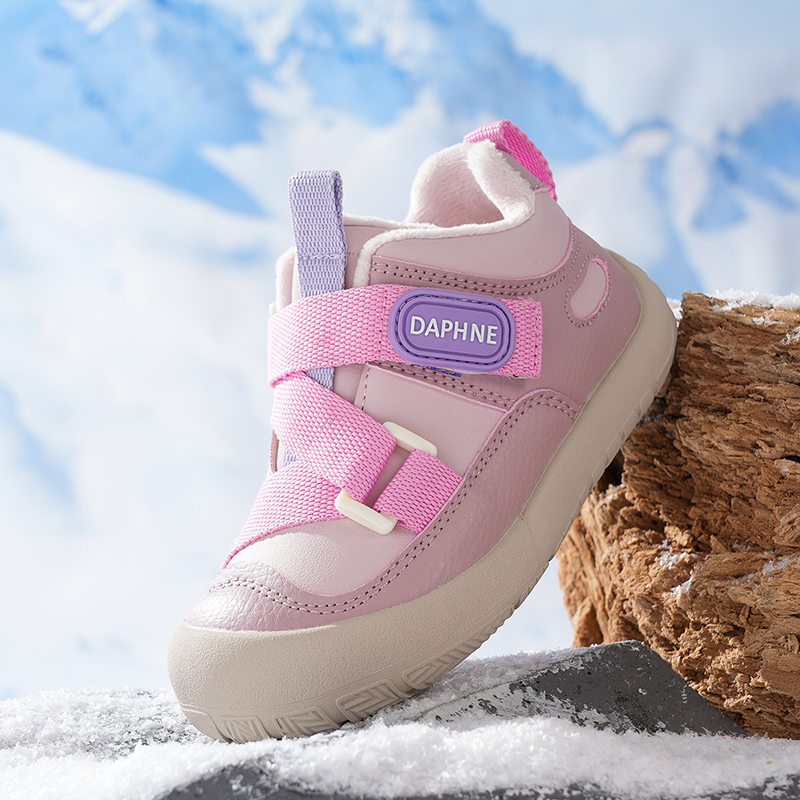 达芙妮女童加绒二棉运动鞋2025冬季新款儿童鞋子防滑保暖公主棉鞋