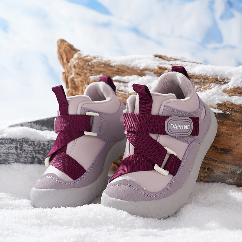 达芙妮女童加绒二棉运动鞋2025冬季新款儿童鞋子防滑保暖公主棉鞋