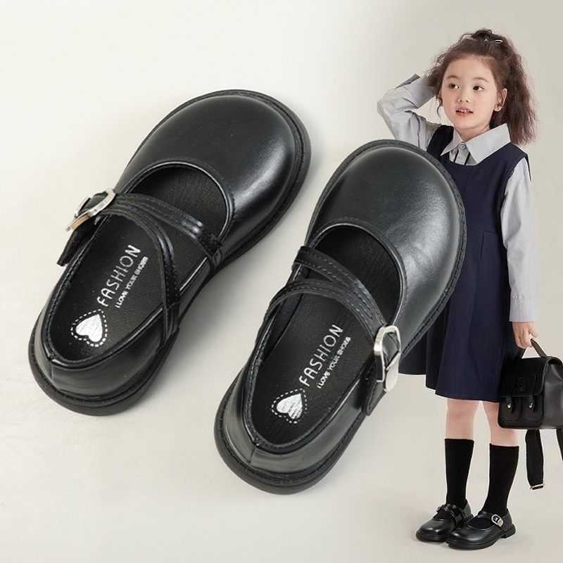 黑色百搭儿童校园小皮鞋