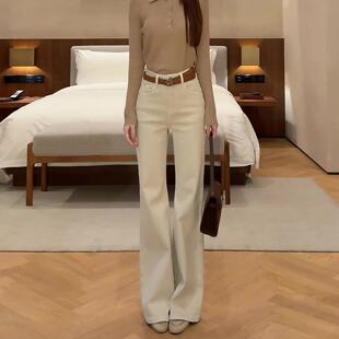 今年流行的爆款裤子女2026冬新款加绒加厚米白色小个子显瘦微喇裤