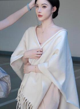 秋冬洋气百搭女士围巾披肩清冷感白色时尚女外搭2025新款感1010c