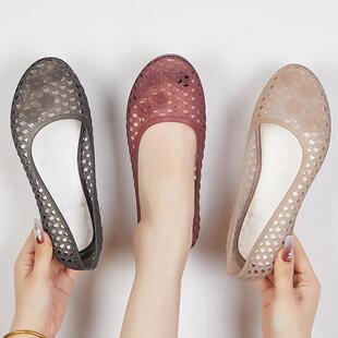 春季春夏女性时尚凉鞋海滩海边防滑果冻外穿妈妈平底鞋0228d