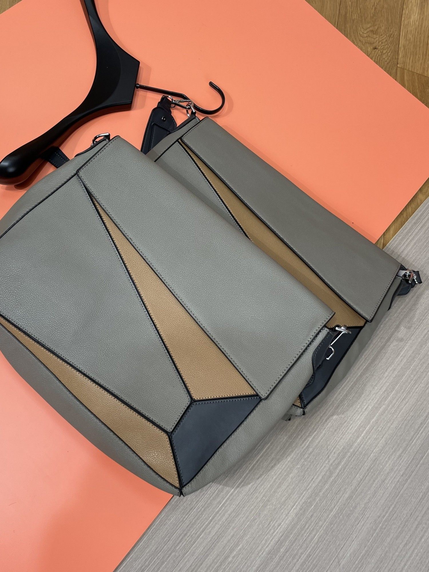 牛皮信差包拼色单肩斜跨包邮差包