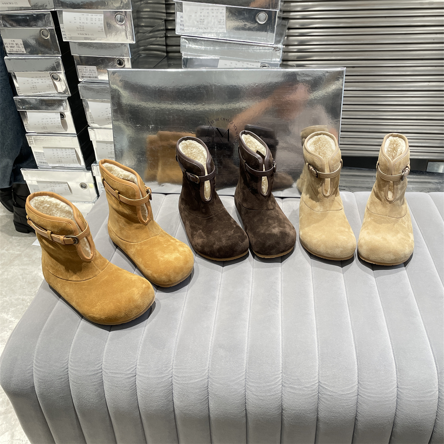 乐魔欧洲站冬款真皮加绒雪地靴