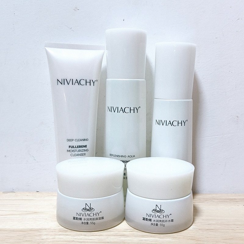 NIVIACHY妮薇富勒烯雅姿水润亮肌洁面乳保湿水乳液面霜补水组合